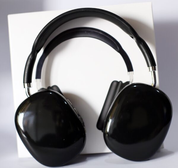 P9 Wireless Bluetooth Headphones